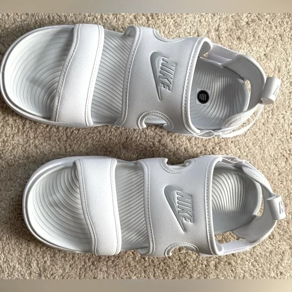 Nike WMNS OWAYSIS Sandal, White/Pure Platinum, Size 10 - Picture 4 of 10